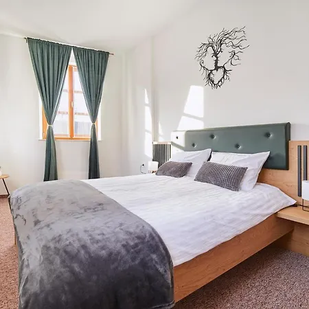 Ob Krki * Kostanjevica na Krki