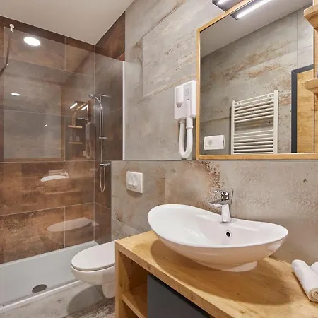 Ob Krki * Kostanjevica na Krki