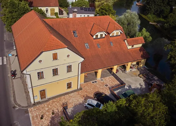 Ob Krki * Kostanjevica na Krki